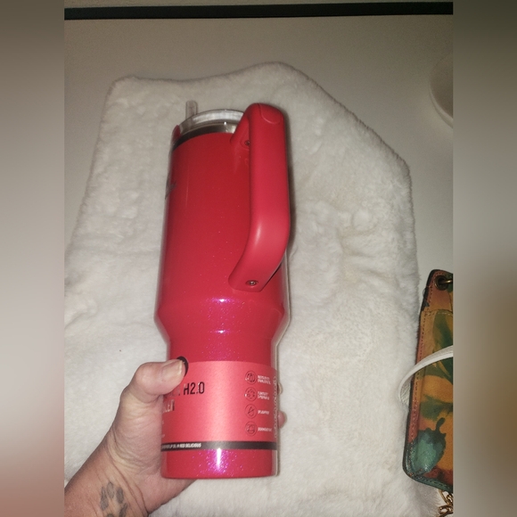 NEW STANLEY Red Delicious ELF 40oz Stainless Steel H2.0 - Picture 3 of 13